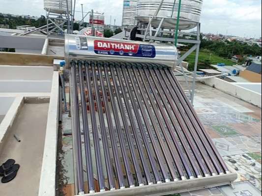 Các loại máy nước nóng năng lượng mặt trời đại thành tại Quận 8 chính hãng, giá tốt