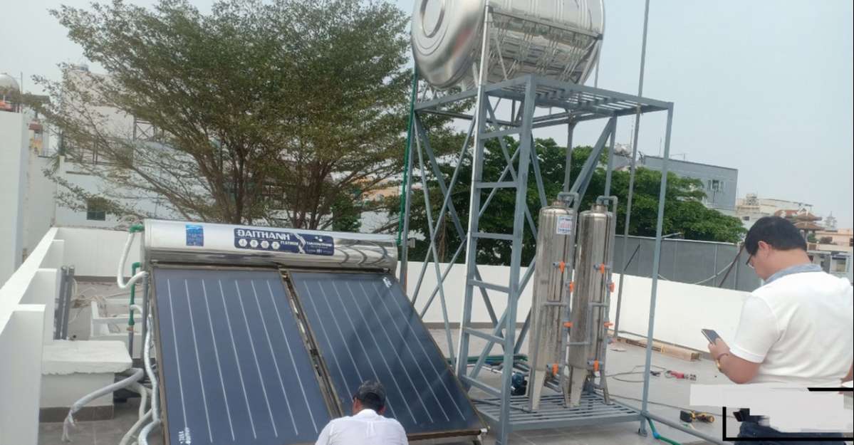 Đặc điểm cấu tạo máy nước nóng năng lượng mặt trời Đại Thành tại quận Tân Phú